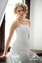 Платье свадебное новое из коллекции 2013