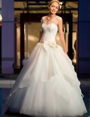 Очаровательное свадебное платье!
